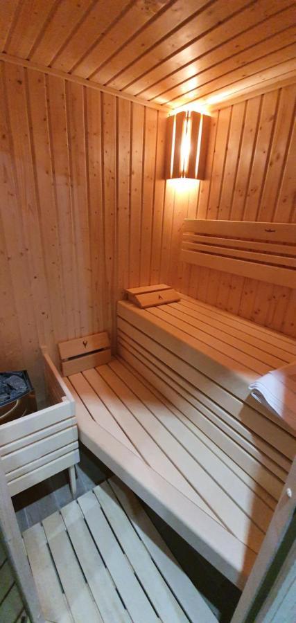 Apartman Nerudovka D 104, Finska Sauna, Garazove Stani Loučná pod Klínovcem Eksteriør bilde